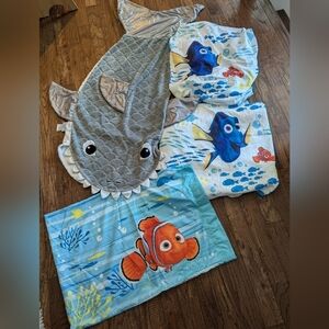 Disney EUC vintage Finding Nemo twin sheets Giant Nemo Plush shark cuddle throw